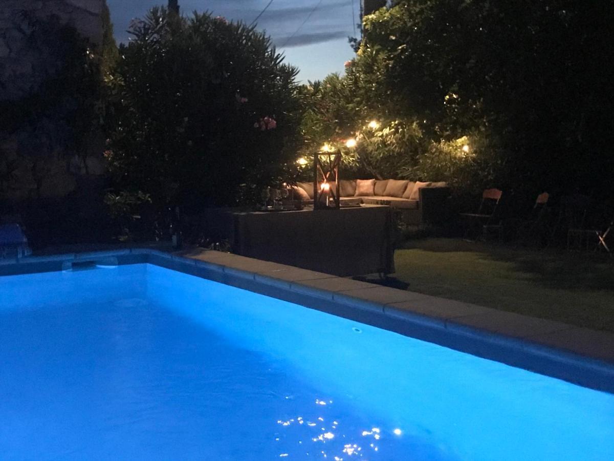 수즈-라-루스 Les Aiguieres En Provence B&B 외부 사진