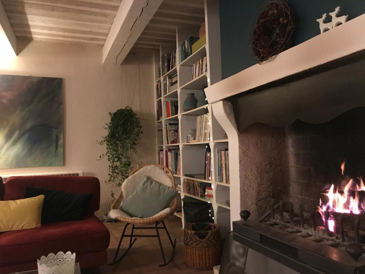 수즈-라-루스 Les Aiguieres En Provence B&B 외부 사진