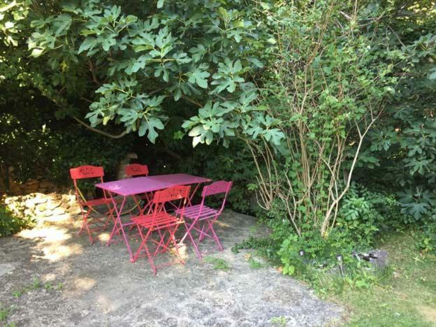 수즈-라-루스 Les Aiguieres En Provence B&B 외부 사진