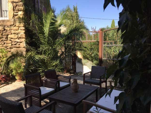 수즈-라-루스 Les Aiguieres En Provence B&B 외부 사진