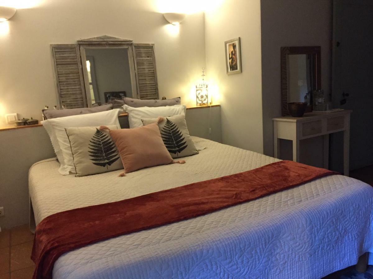 수즈-라-루스 Les Aiguieres En Provence B&B 외부 사진