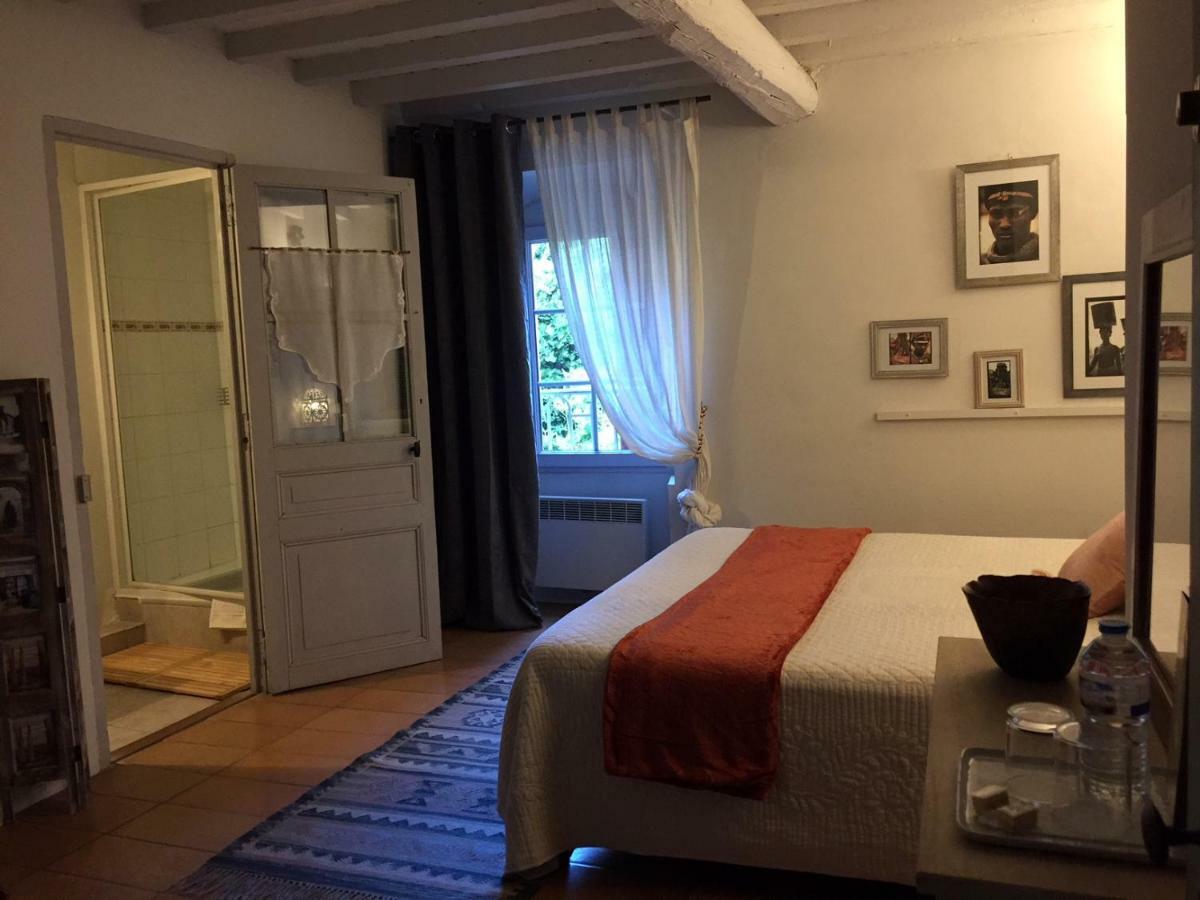 수즈-라-루스 Les Aiguieres En Provence B&B 외부 사진